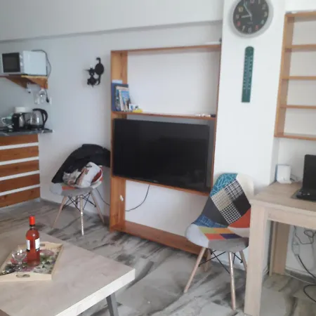 Atlas With Private And Seaview *