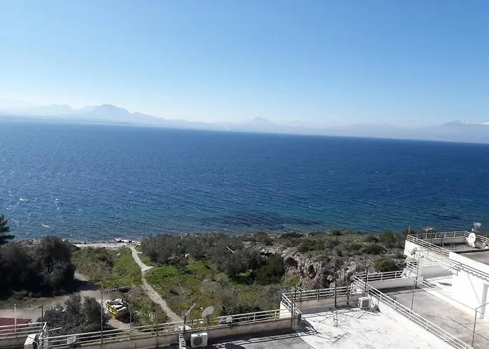 Apartamento Atlas With Private And Seaview Loutráki